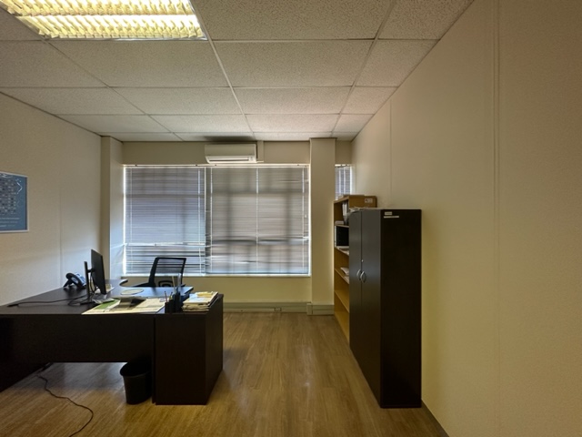 To Let commercial Property for Rent in Mowbray Western Cape